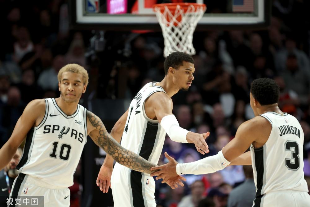 格林的停赛 格林的停赛